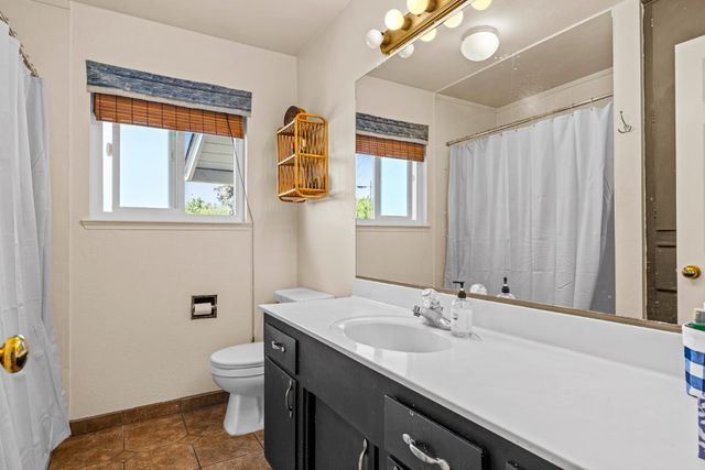 5136 Blaker Rd, Ceres, CA 95307