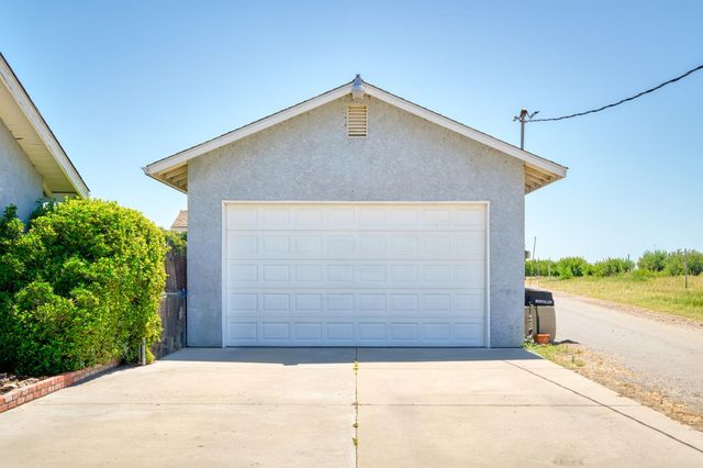 5136 Blaker Rd, Ceres, CA 95307
