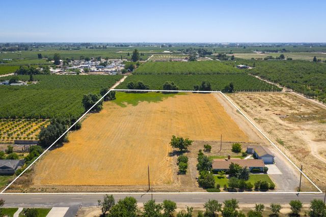 5136 Blaker Rd, Ceres, CA 95307