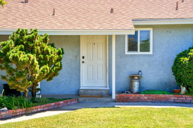 5136 Blaker Rd, Ceres, CA 95307