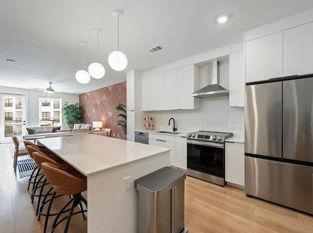 1701 Simond Ave 510, Austin, TX 78723