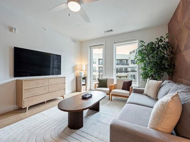 1701 Simond Ave 510, Austin, TX 78723