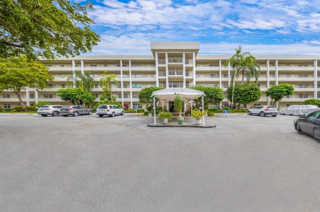 808 Cypress Blvd 310, Pompano Beach, FL 33069