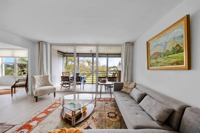 808 Cypress Blvd 310, Pompano Beach, FL 33069