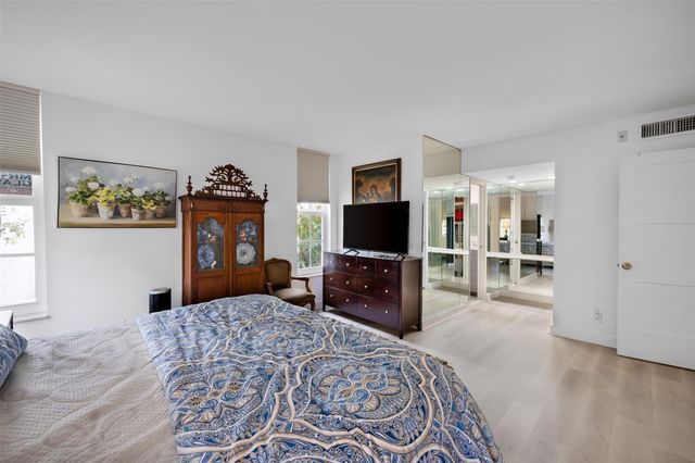 808 Cypress Blvd 310, Pompano Beach, FL 33069