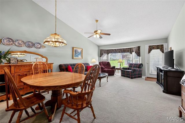 1551 Rosedale Drive 72A, O'fallon, MO 63366