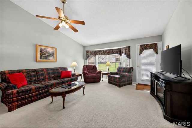 1551 Rosedale Drive 72A, O'fallon, MO 63366