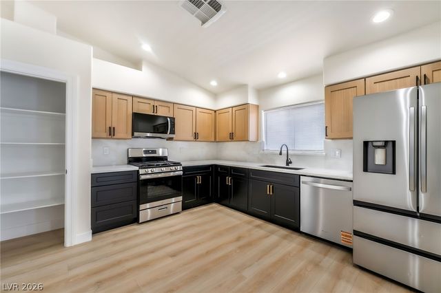 5346 Cholla Cactus Avenue, Las Vegas, NV 89141