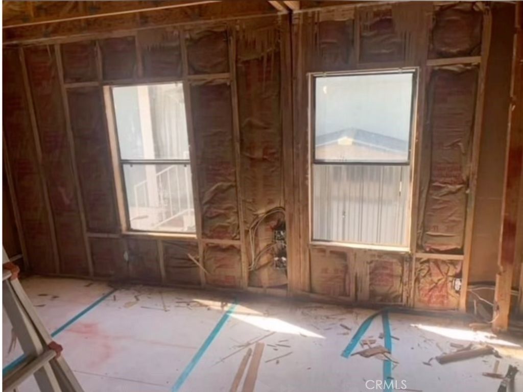 Image 25 of property listing at 327 W Wilson 107, Costa Mesa, CA 92627