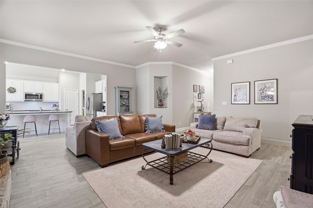 136 Colonial Drive, Joshua, TX 76058