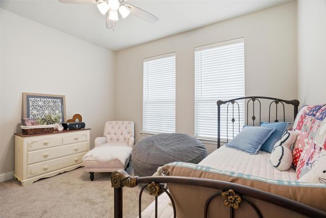 136 Colonial Drive, Joshua, TX 76058