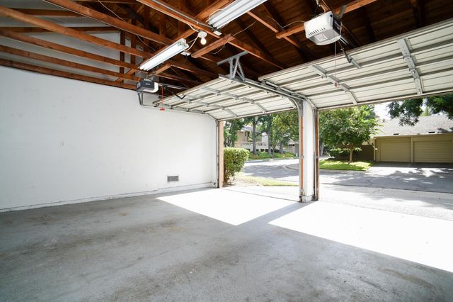 424 Hartnell Pl, Sacramento, CA 95825
