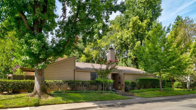 424 Hartnell Pl, Sacramento, CA 95825