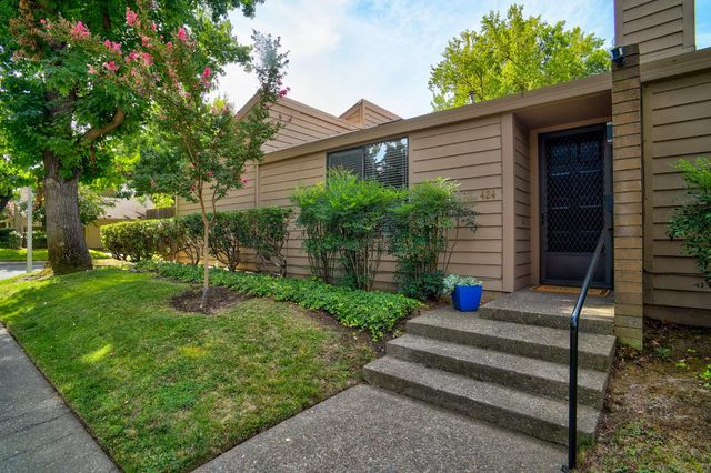 424 Hartnell Pl, Sacramento, CA 95825