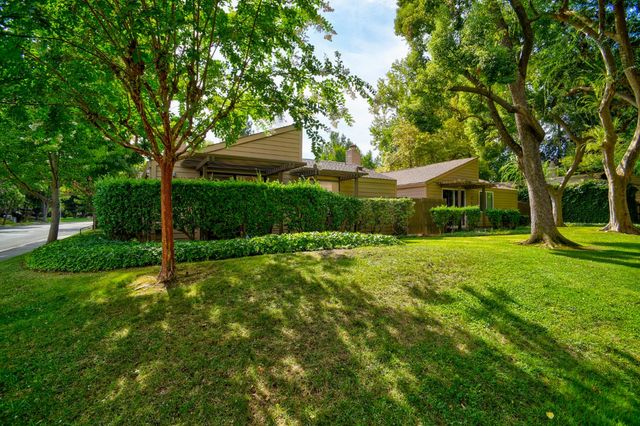 424 Hartnell Pl, Sacramento, CA 95825