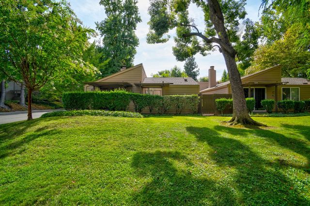 424 Hartnell Pl, Sacramento, CA 95825