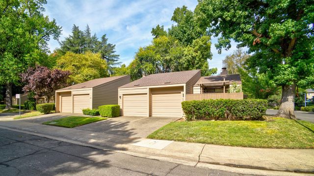 424 Hartnell Pl, Sacramento, CA 95825