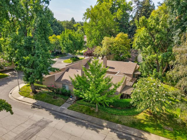424 Hartnell Pl, Sacramento, CA 95825