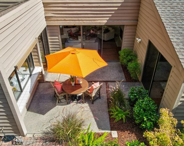 424 Hartnell Pl, Sacramento, CA 95825