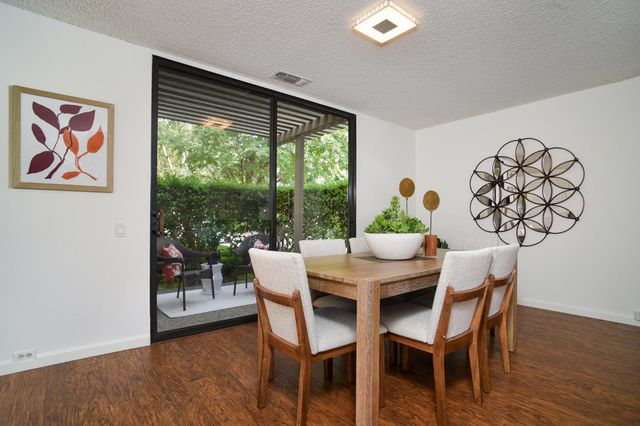 424 Hartnell Pl, Sacramento, CA 95825