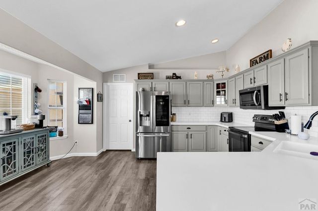 1349 E Kiva Dr, Pueblo West, CO 81007