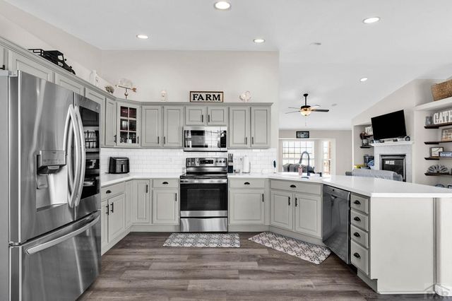 1349 E Kiva Dr, Pueblo West, CO 81007