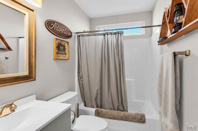 1349 E Kiva Dr, Pueblo West, CO 81007