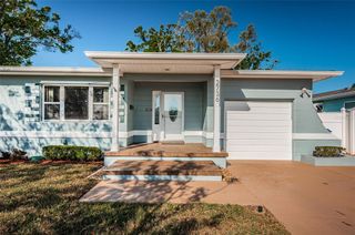 2736 45TH WAY N, St Petersburg, FL 33713
