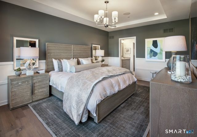 5 Whisper Ridge Way 49, Woodbridge, CT 06525