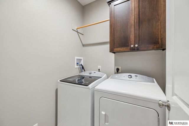 65 Vince Drive, Bennet, NE 68317