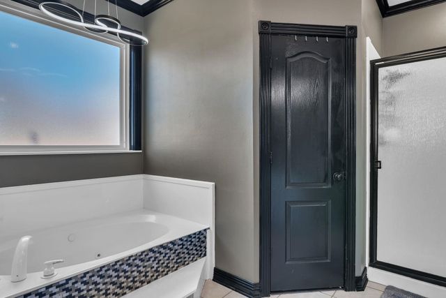 3801 Holly Ridge, Longview, TX 75605