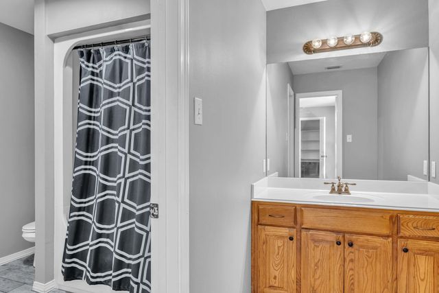 3801 Holly Ridge, Longview, TX 75605