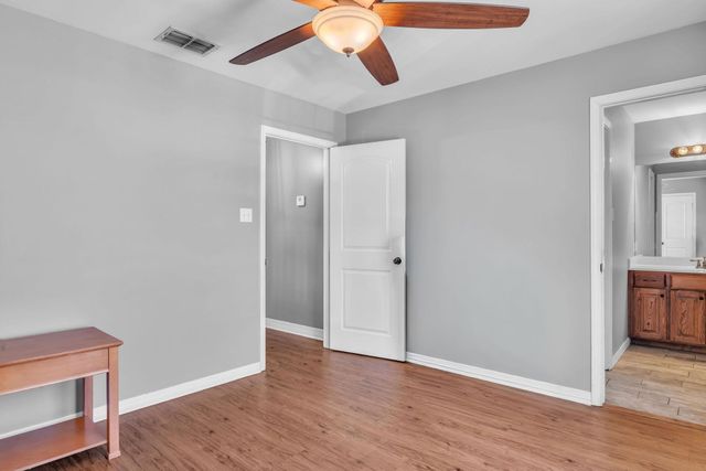 3801 Holly Ridge, Longview, TX 75605