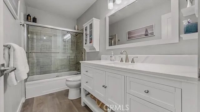 3609 2nd East 205, Long Beach, CA 90803