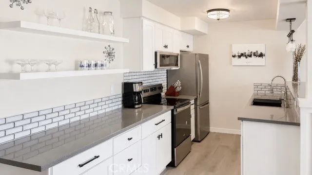 3609 2nd East 205, Long Beach, CA 90803