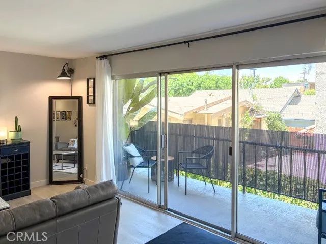 3609 2nd East 205, Long Beach, CA 90803