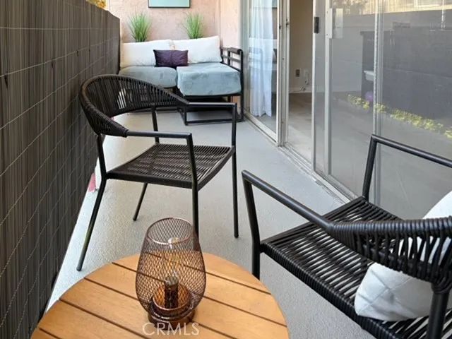 3609 2nd East 205, Long Beach, CA 90803