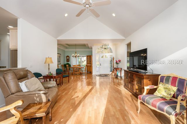 1 Coventry Ct, Bluffton, SC 29910