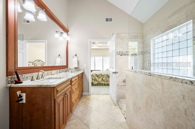 1 Coventry Ct, Bluffton, SC 29910