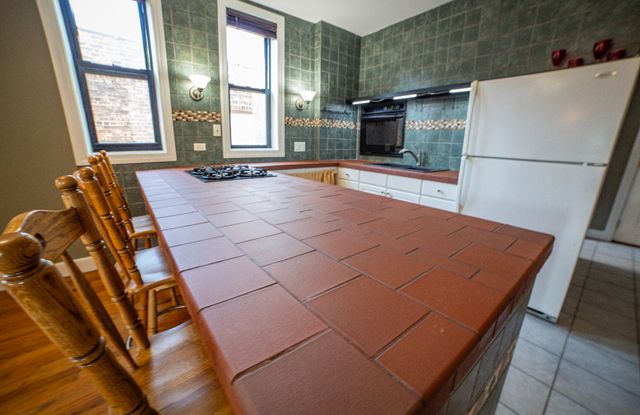 13308 Olde Western Avenue 2, Blue Island, IL 60406