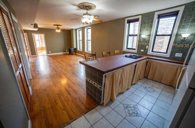 13308 Olde Western Avenue 2, Blue Island, IL 60406