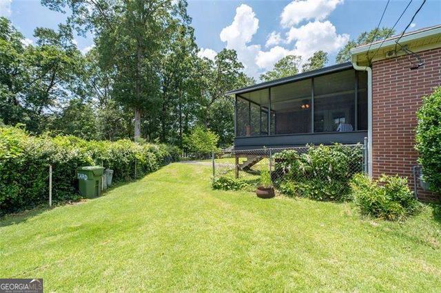 2880 Sherwood Road SE, Smyrna, GA 30082