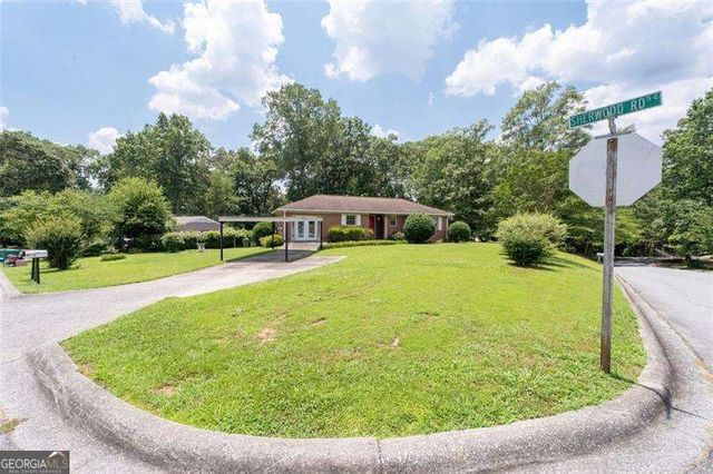 2880 Sherwood Road SE, Smyrna, GA 30082