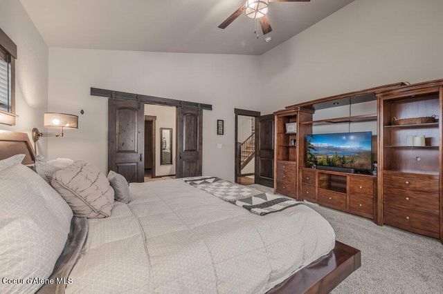 1055 E Maroon Creek DR, Hayden, ID 83835