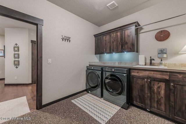 1055 E Maroon Creek DR, Hayden, ID 83835