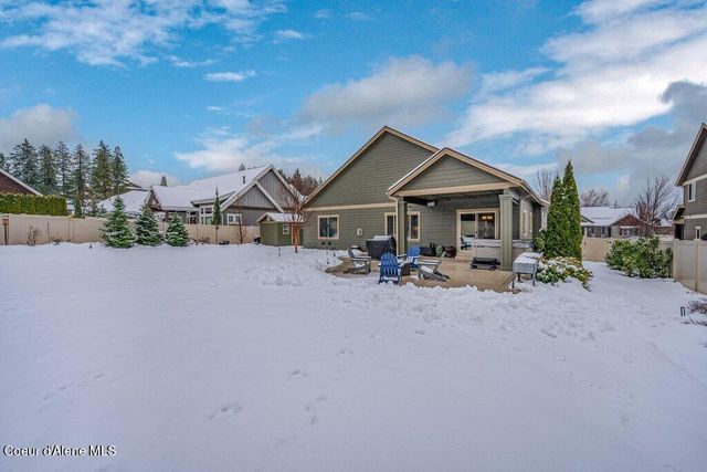1055 E Maroon Creek DR, Hayden, ID 83835