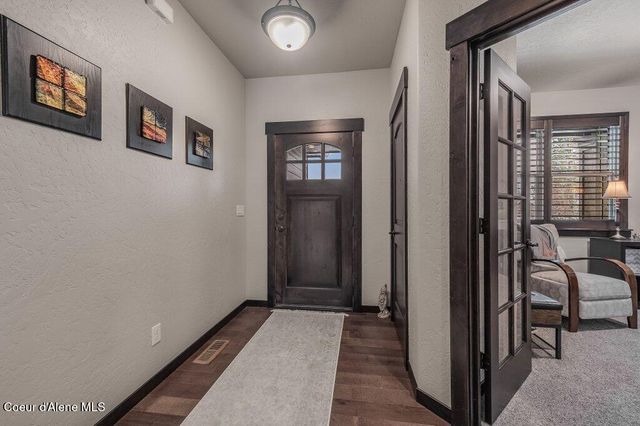 1055 E Maroon Creek DR, Hayden, ID 83835