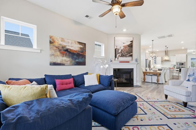 136 Callibluff Drive, Summerville, SC 29486