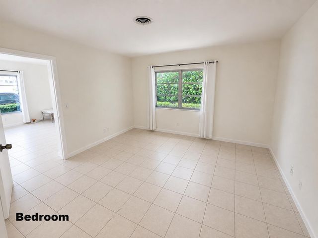 111 SE 7th Avenue A, Delray Beach, FL 33483