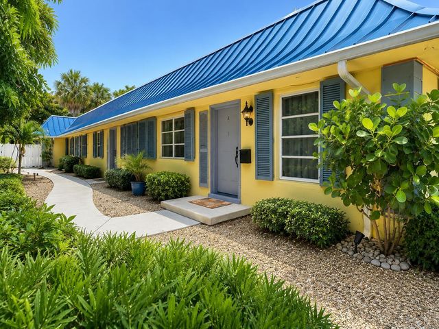 111 SE 7th Avenue A, Delray Beach, FL 33483